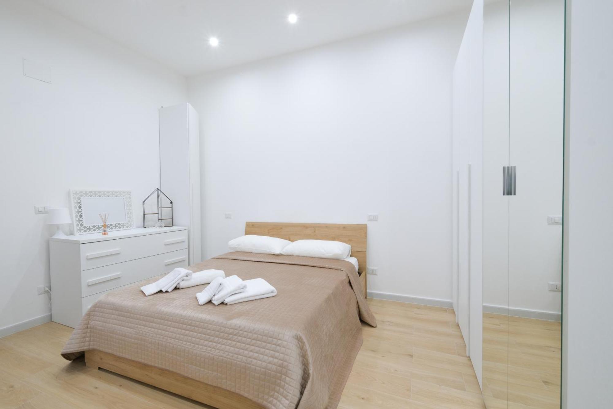 Antonia'S House Apartment Bari Bagian luar foto