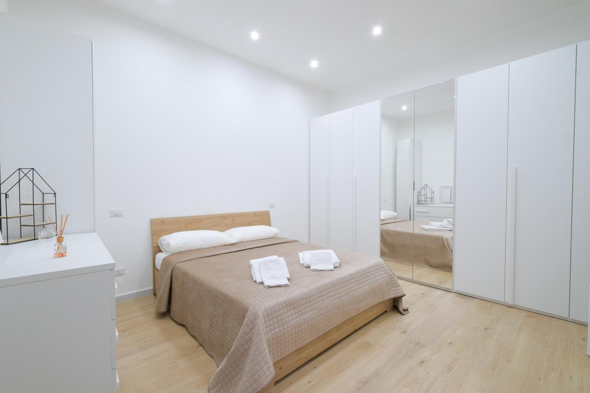 Antonia'S House Apartment Bari Bagian luar foto