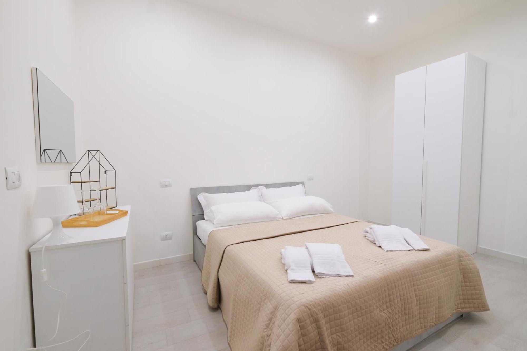 Antonia'S House Apartment Bari Bagian luar foto